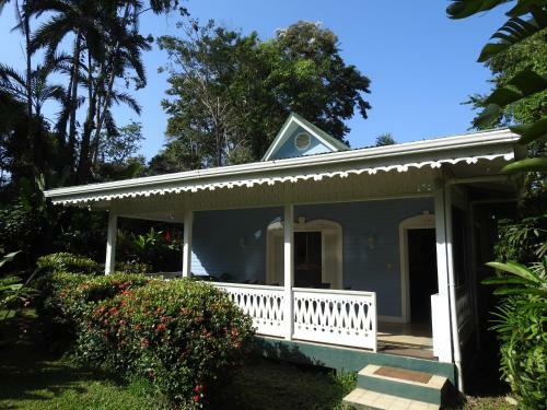 Lodge Playa Negra Guesthouse