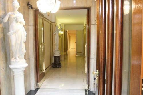 Apartment Rod Pe�a - By Hart
