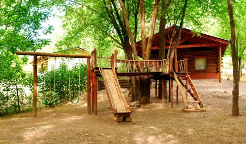 Lodge Caba�as Abril