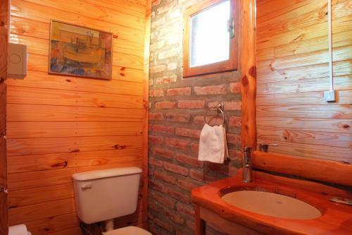 Lodge Caba�as Del Faldeo Titos