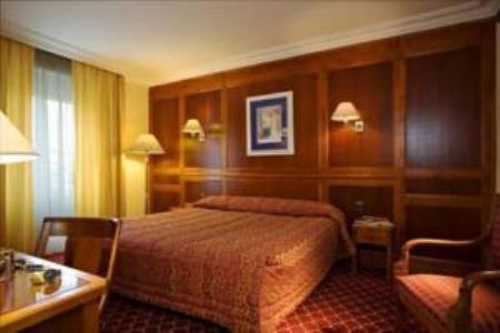 Hotel Bristol