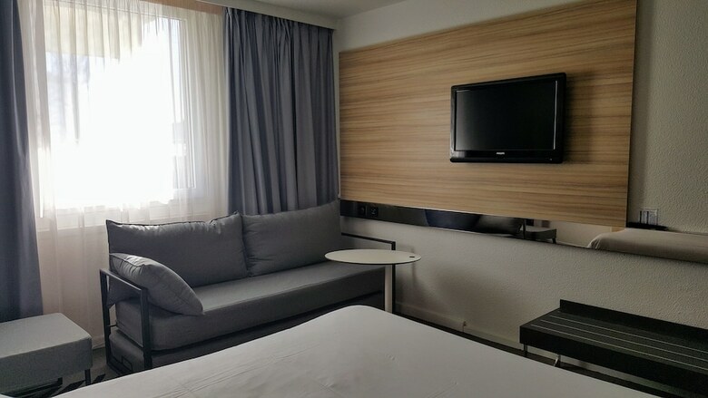 Hotel Novotel Narbonne Sud
