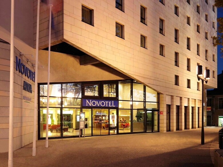 Hotel Novotel Atria Nimes Centre