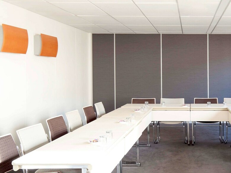 Hotel Novotel Atria Nimes Centre