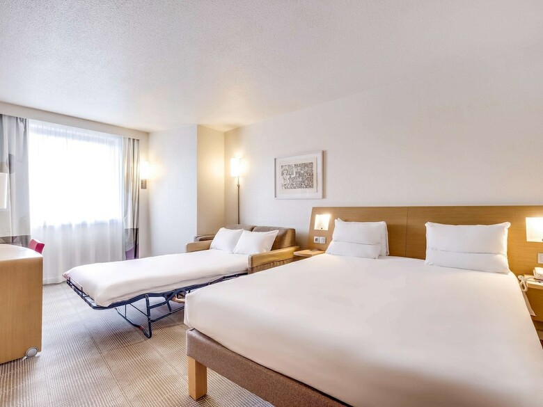 Hotel Novotel Atria Nimes Centre
