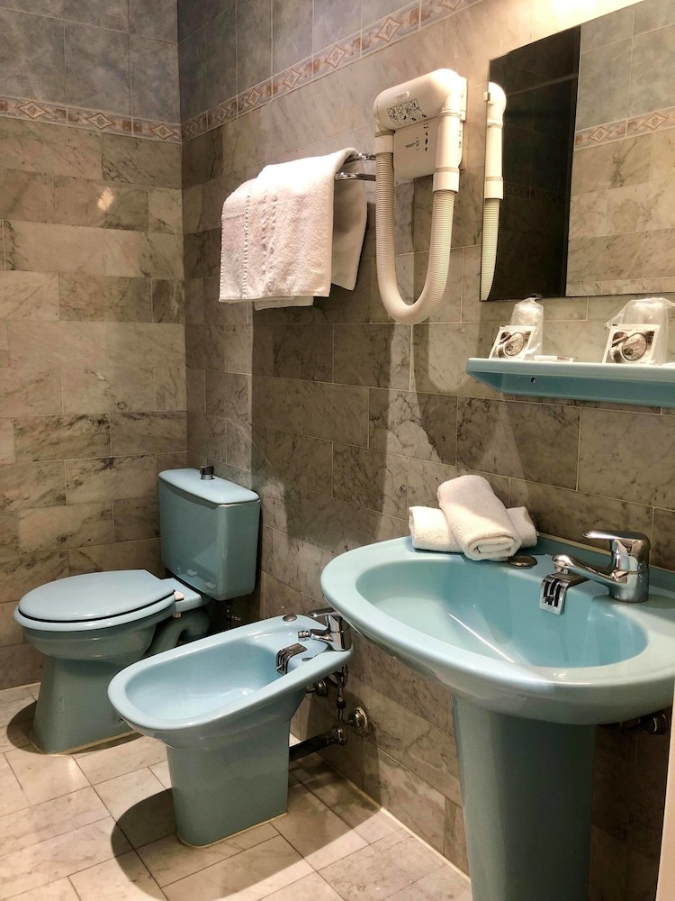Hotel Busby