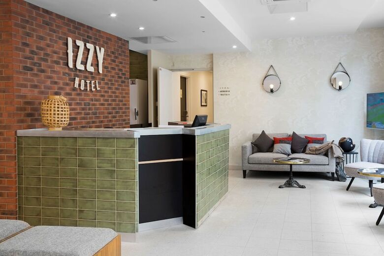 Hotel Izzy By Happyculture