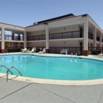 Hotel Baymont Inn & Suites