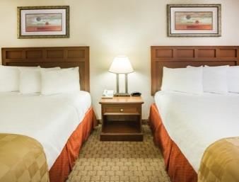 Hotel Baymont Inn & Suites