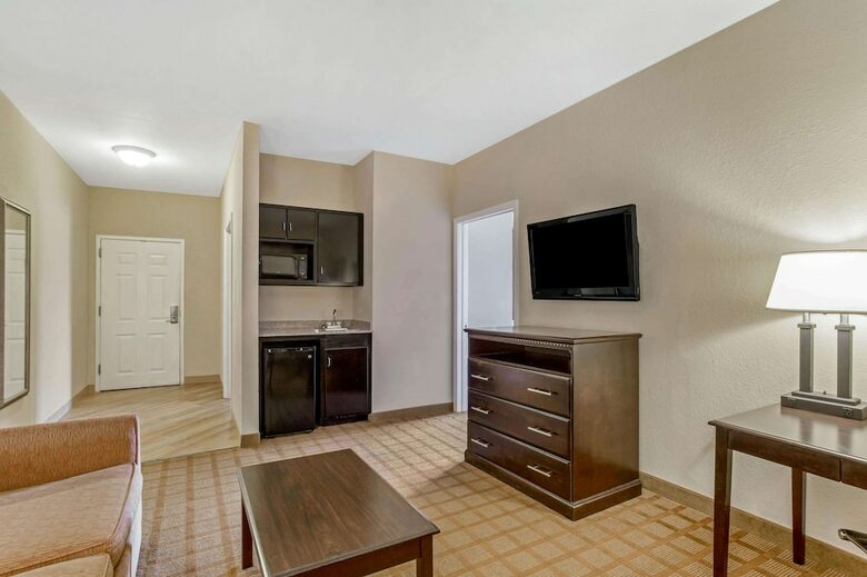 Hotel La Quinta Inn & Suites North Mobile - Satsuma
