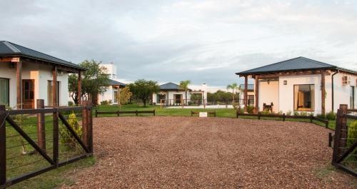 Lodge Caba�as El Origen