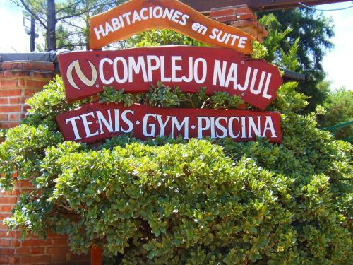 Hotel Complejo Najul Suites