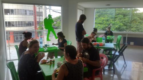 Albergue Backpackers Bed&bar