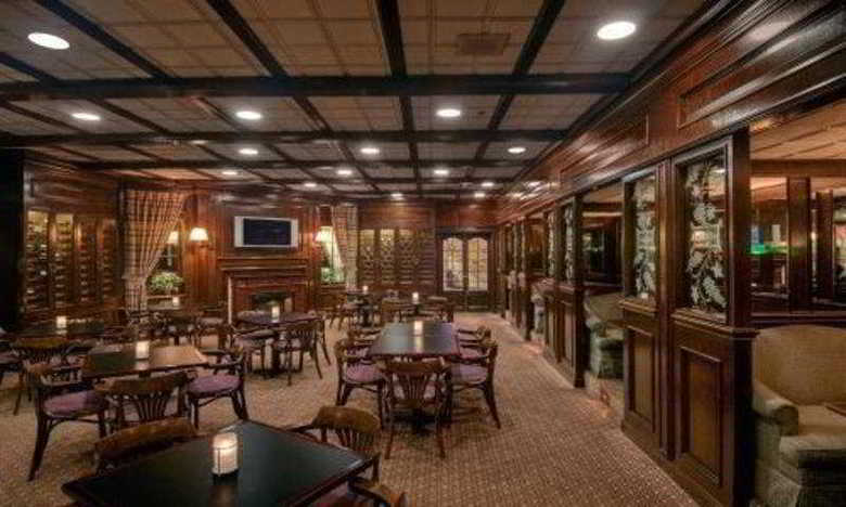 Hotel Wyndham Milwaukee Airport And Convention