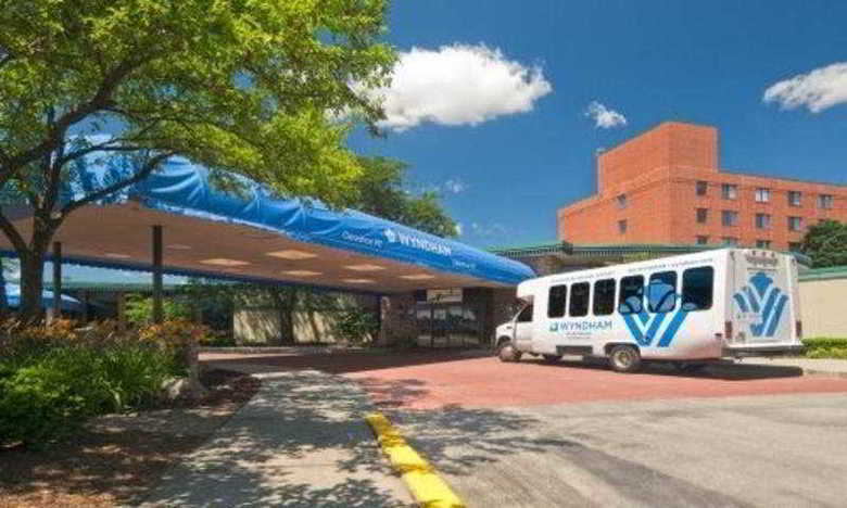 Hotel Wyndham Milwaukee Airport And Convention