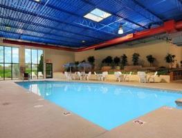 Hotel Ramada Plaza Milwaukee Airport