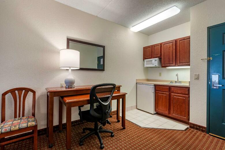 Hotel Clarion Suites Central