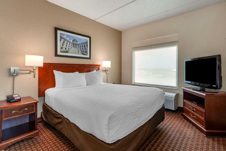 Hotel Clarion Suites Central
