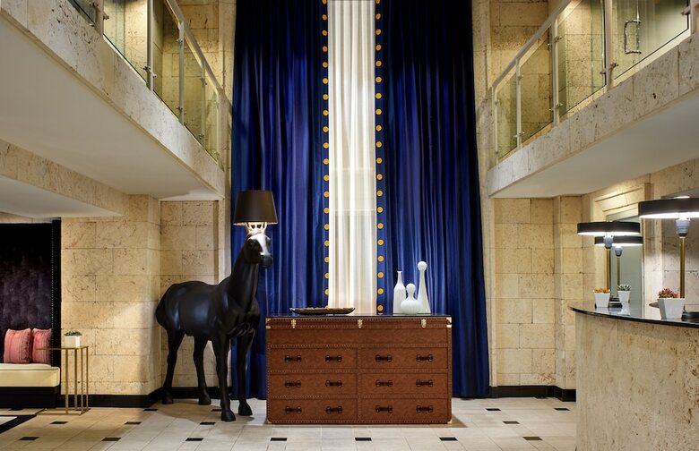 Hotel George