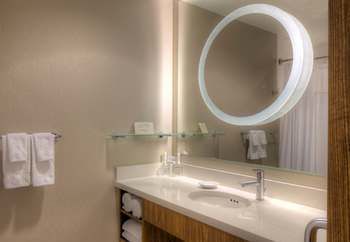 Hotel University Lakes Springhill Suites By Marriott