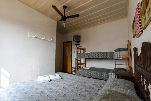 Hostal Pousada Brasileirinho