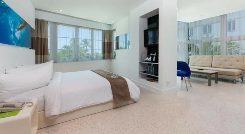Clevelander Hotel