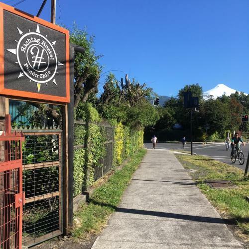 Hostal Hashtag Hostel & Caba�as Puc�n