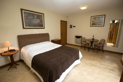 Hostal Pousada Chal� Da Floresta