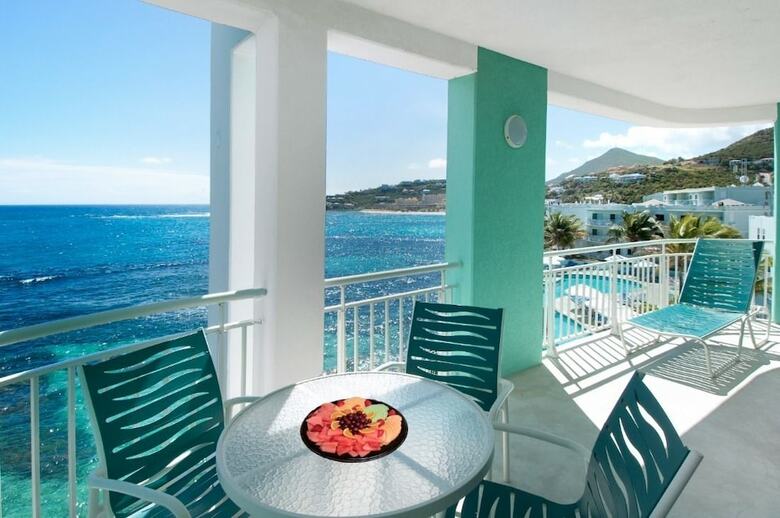 Hotel Oyster Bay Beach Resort