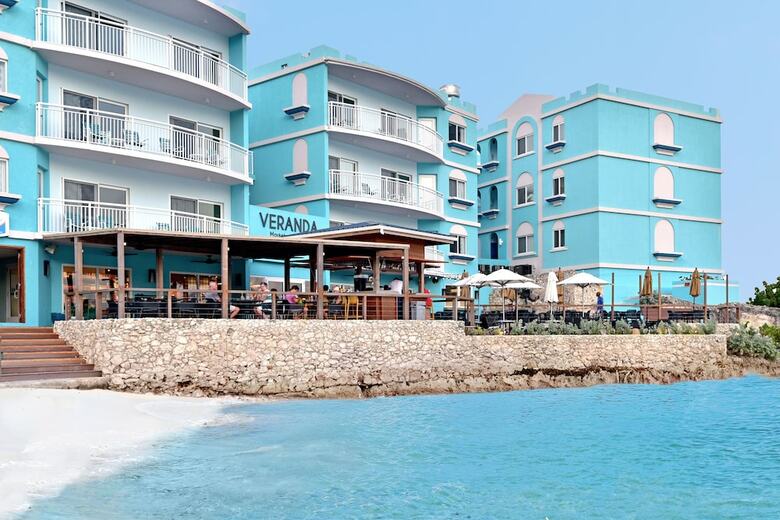 Hotel Oyster Bay Beach Resort