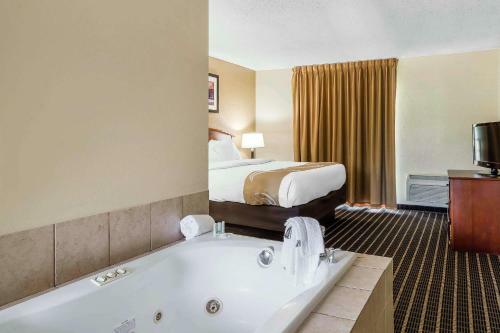 Hotel *quality Inn & Suites River Suites*