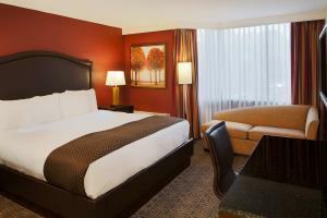 Doubletree Hotel & Conference Center St. Louis