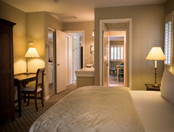 Hotel Cambria Pines Lodge