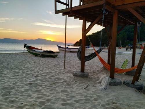 Chal� Ponta Das Canas