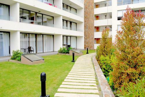 Apartments Re�aca Park II