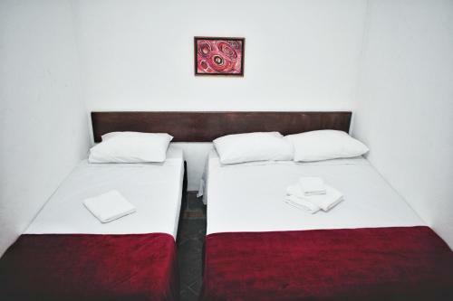 Hostal Residencial Praia Brava Pousada