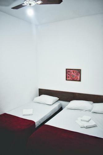 Hostal Residencial Praia Brava Pousada