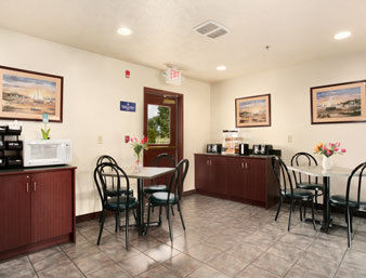 Hotel Microtel Inn & Suites