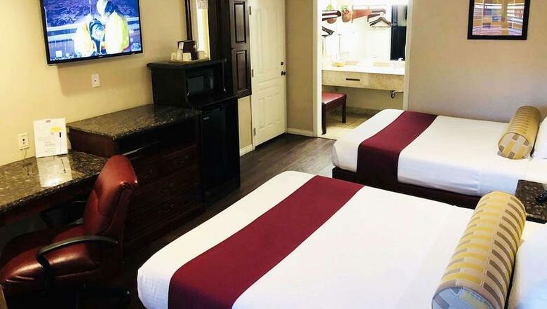 Dynasty Suites Hotel