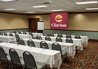 Clarion Highlander Hotel And Conference Center
