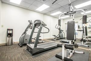 Clarion Highlander Hotel And Conference Center