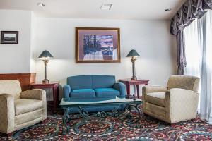 Clarion Highlander Hotel And Conference Center