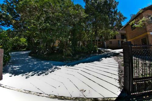 Hostal Pousada Praia De Bombinhas