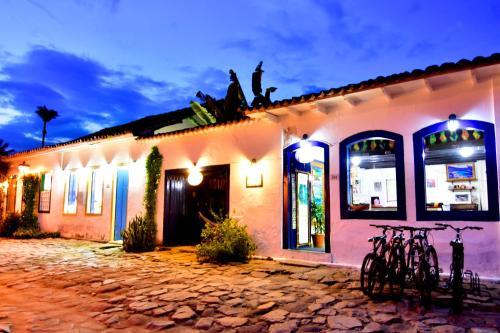Hostal Pousada Jardim Dos Oliveiras