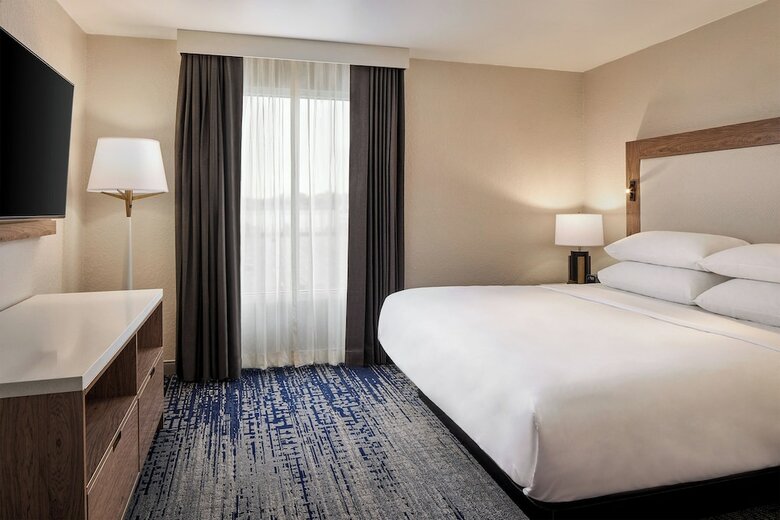 Doubletree Hotel Richmond Airport