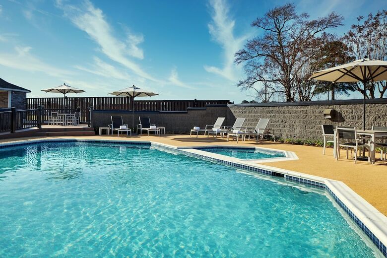 Doubletree Hotel Richmond Airport