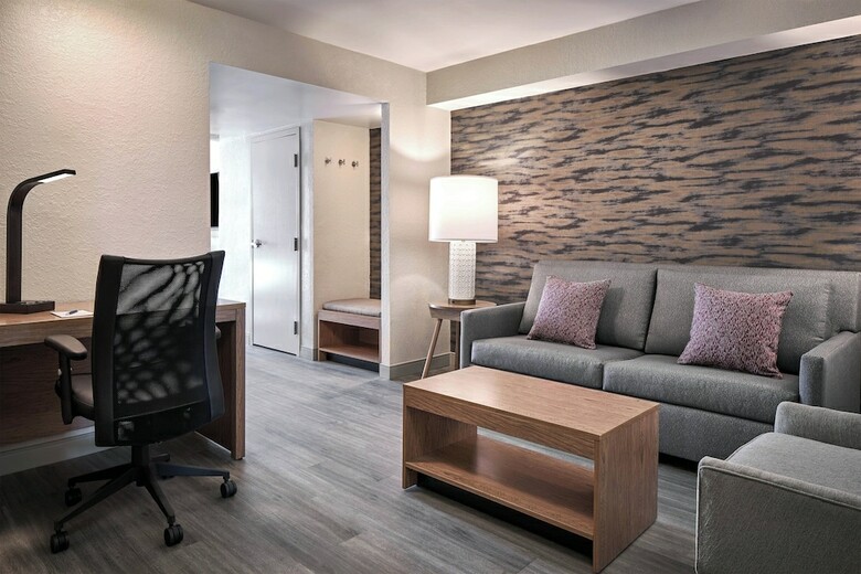 Doubletree Hotel Richmond Airport