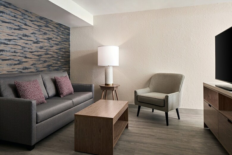 Doubletree Hotel Richmond Airport
