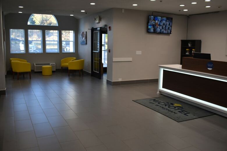 Hotel Microtel Inn & Suites Eagles Landing