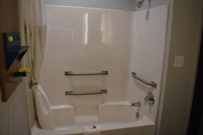 Hotel Microtel Inn & Suites Eagles Landing